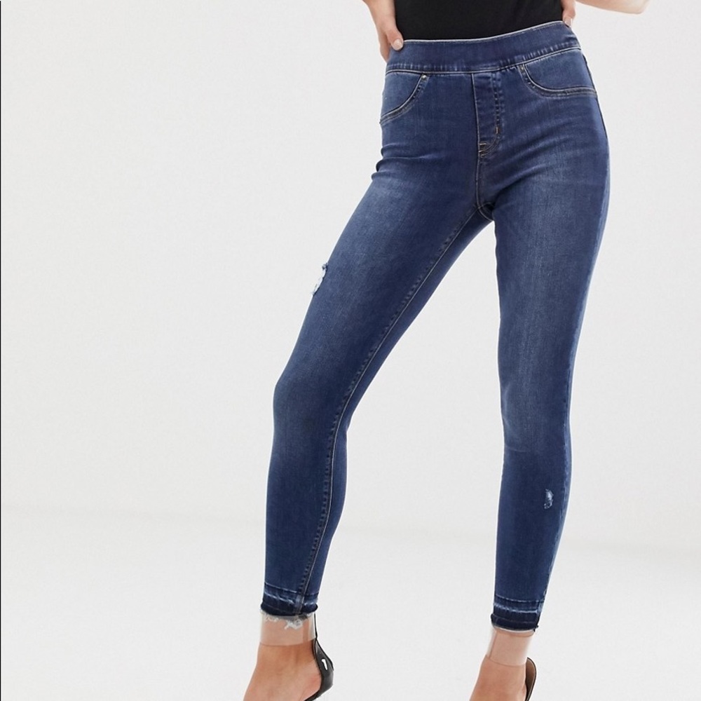 SOLD! SPANX Distressed Ankle Skinny Jeans sz S - Picture 1 of 9